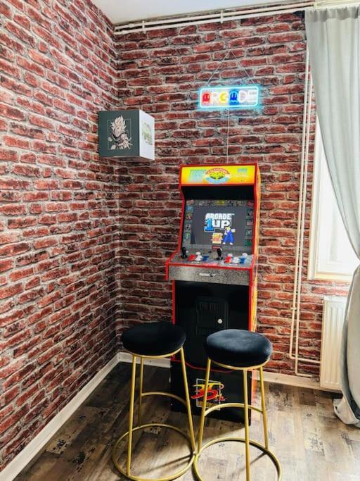 A&M Games And Spa Charleville-Mézières 外观 照片