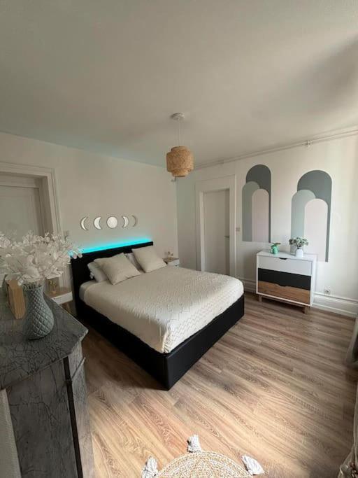 A&M Games And Spa Charleville-Mézières 外观 照片