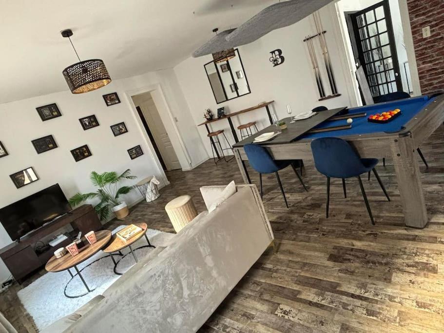 A&M Games And Spa Charleville-Mézières 外观 照片