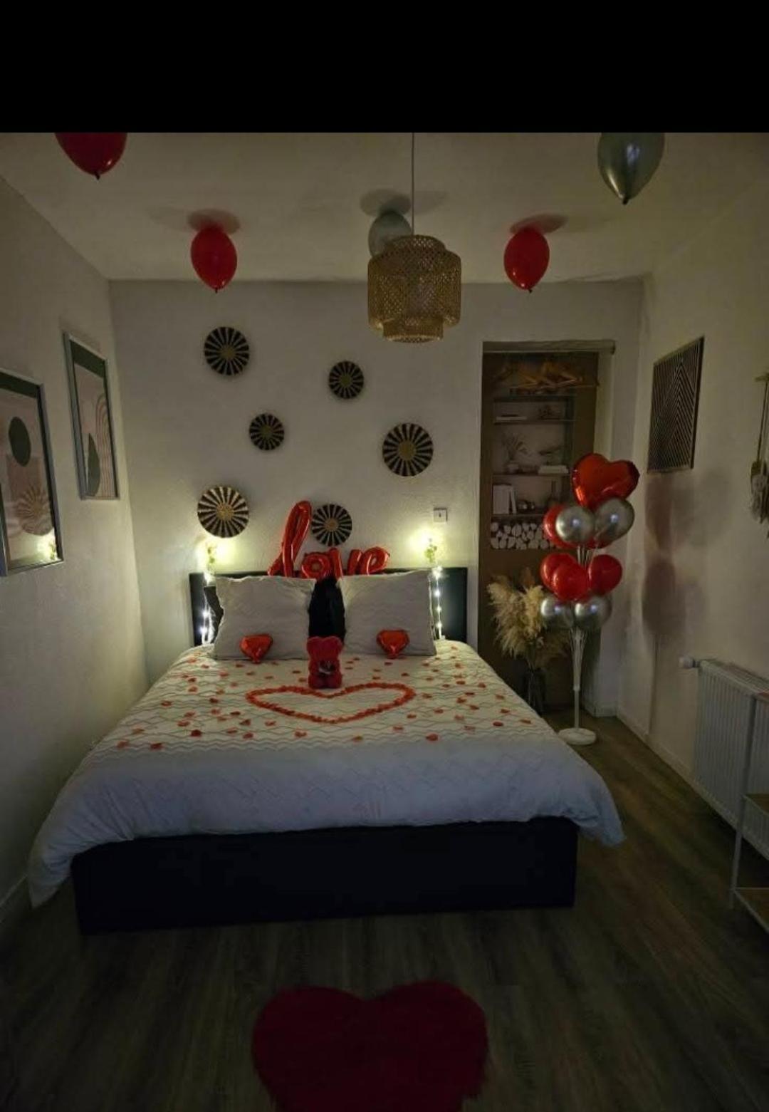 A&M Games And Spa Charleville-Mézières 外观 照片